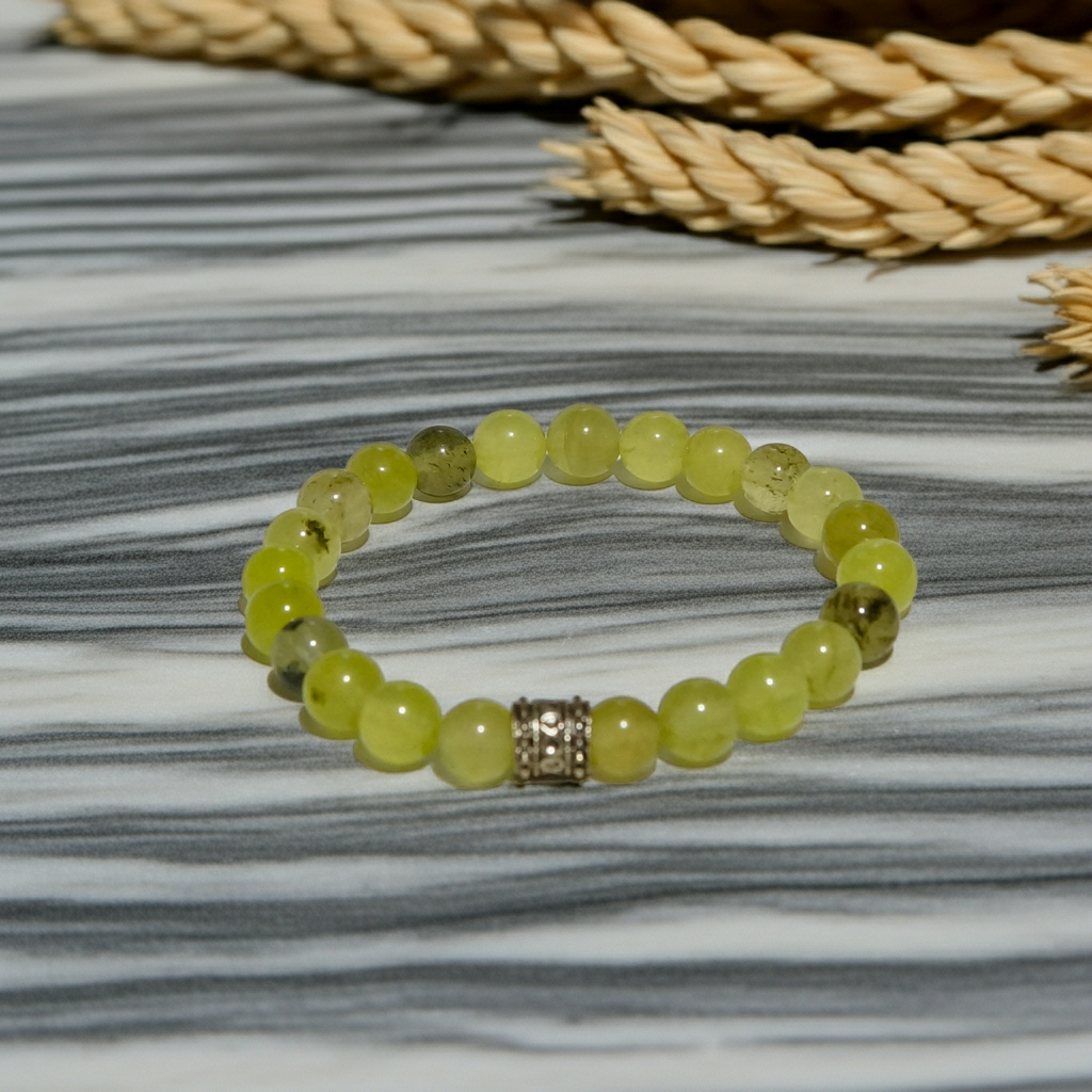 Zebercet (Peridot) Bileklik: Kalbin ve Ruhun Arınma Işığı (8mm)