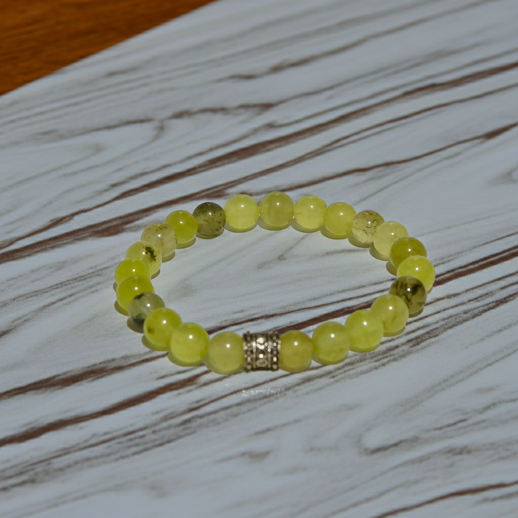 Zebercet (Peridot) Bileklik: Kalbin ve Ruhun Arınma Işığı (8mm)